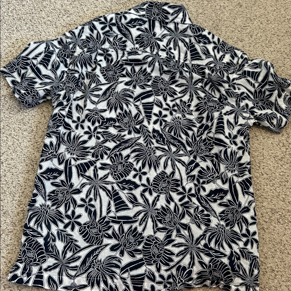 J. Crew Crewcuts Short Sleeve Shirt in Ivory Navy Floral Mix, 8 - Picture 11 of 12